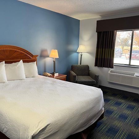 South Ridge Inn North Ridgeville ภายนอก รูปภาพ